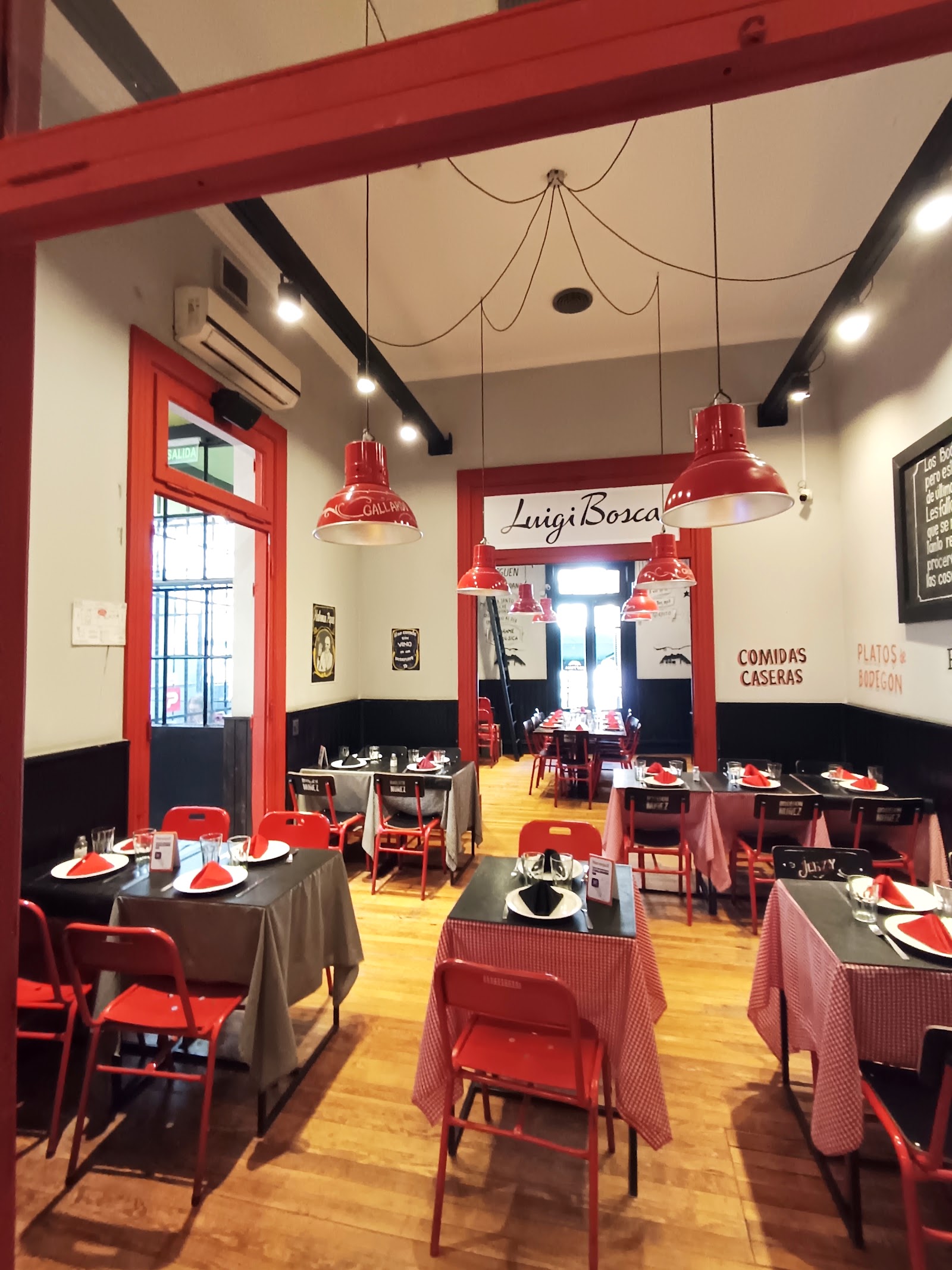 Salón de Bodegón Núñez
